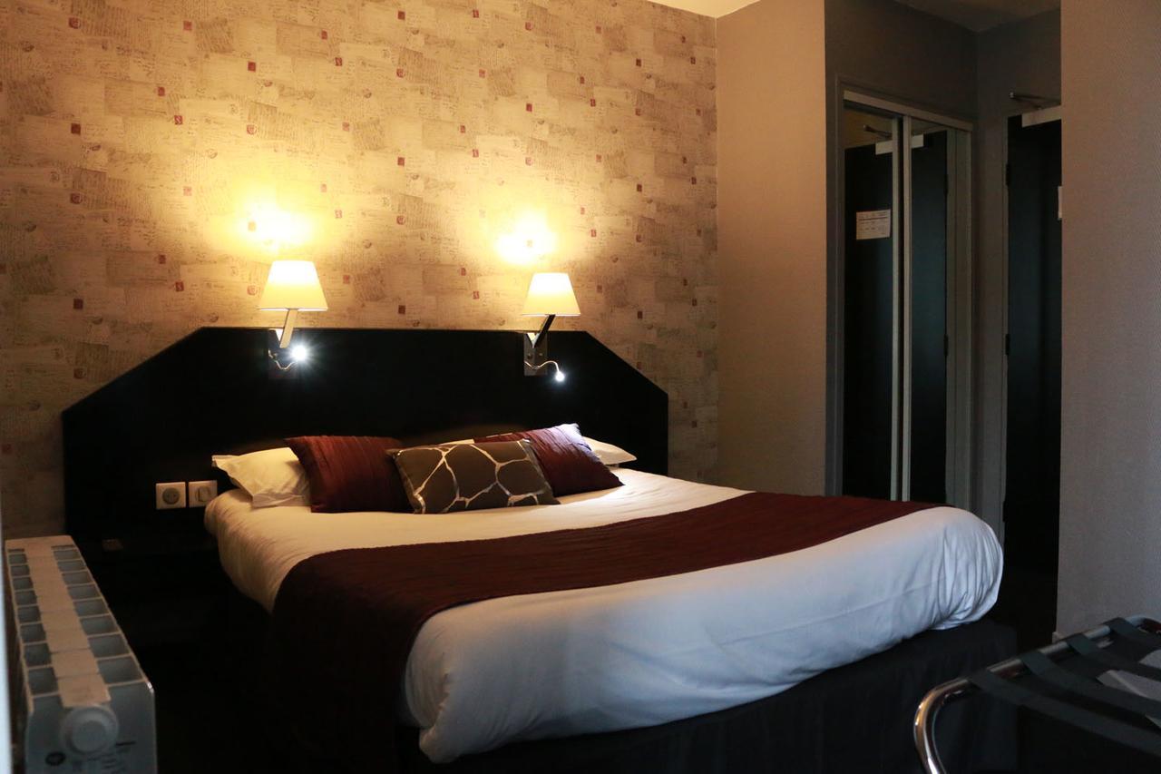 Hotel - Restaurant Eugenie ปงตอร์ซง ภายนอก รูปภาพ
